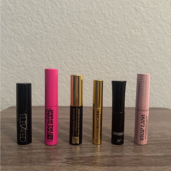 6 Mascaras - MAC, Revolution, Grande, Maybelline, It cosmetics, Estee L - Picture 1 of 3